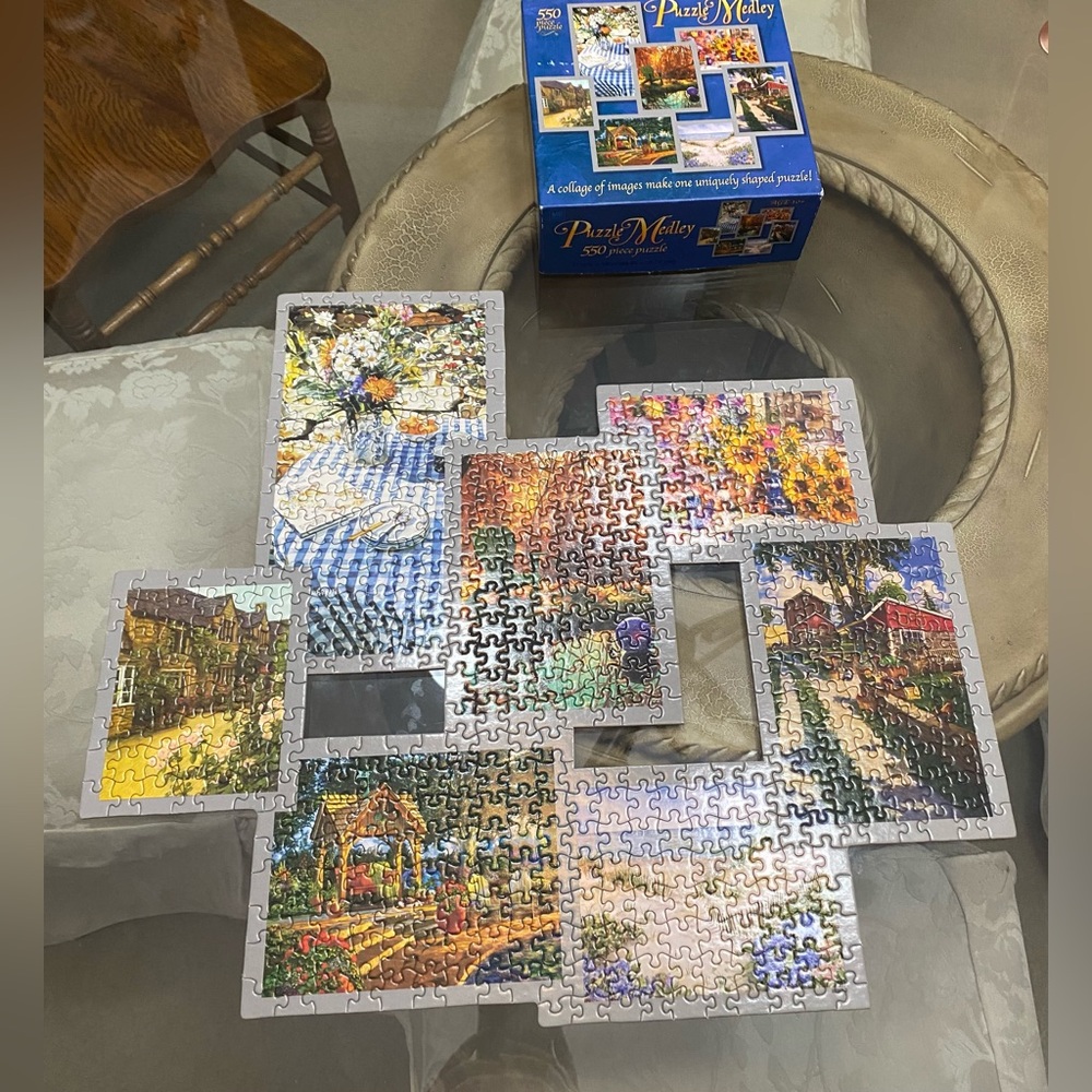 Hasbro Milton Bradly 550 Piece Puzzle PUZZLE MEDLEY